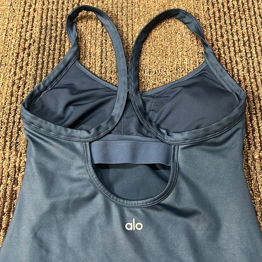 Alo Yoga REFLECTION Blue Glossy Tank size S